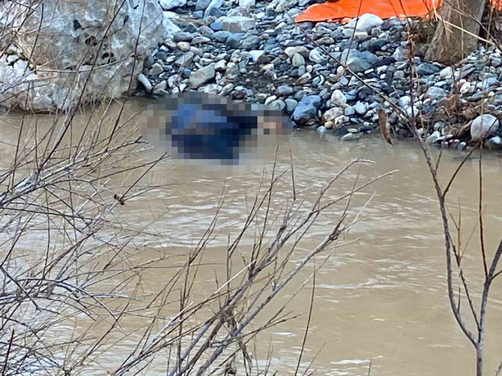 Diyarbakır’da çırpı toplamaya giden kadın derede boğuldu