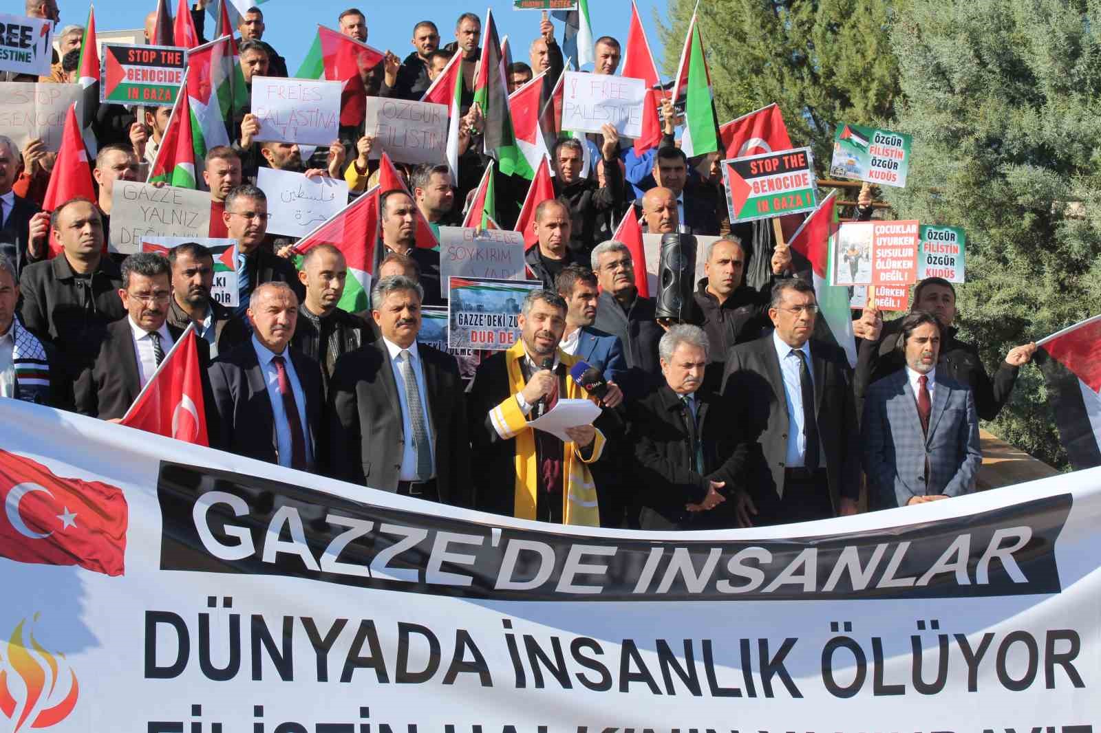Siirt’te akademisyen ve öğrencilerden İsrail’e tepki, Filistin’e destek