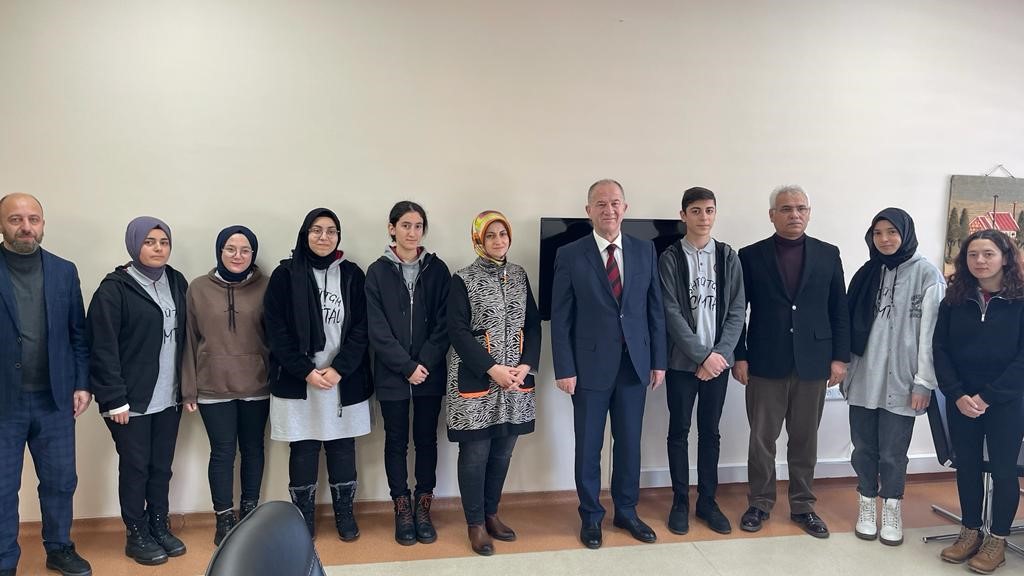 Sivas'ta öğrenciler Filistin için tek yürek oldu
