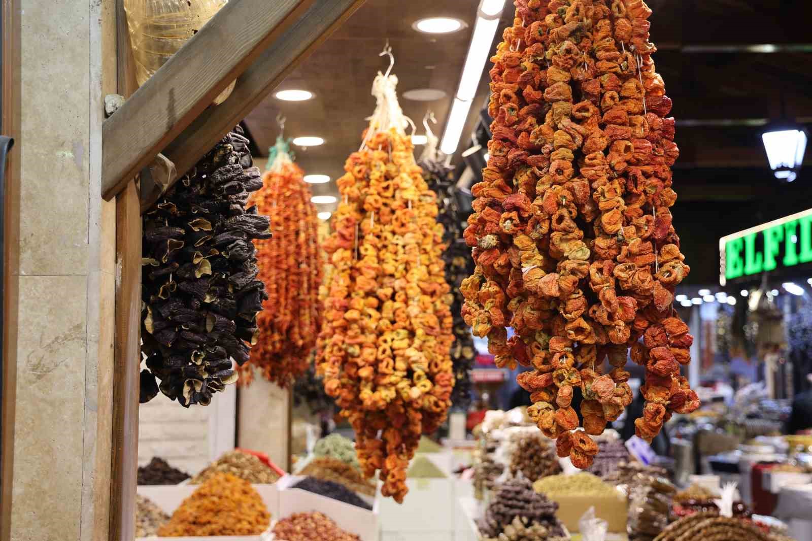 Elazığ&rsquo;da yeni mahsul kurutmalıklar tezgahlarda yerini aldı
