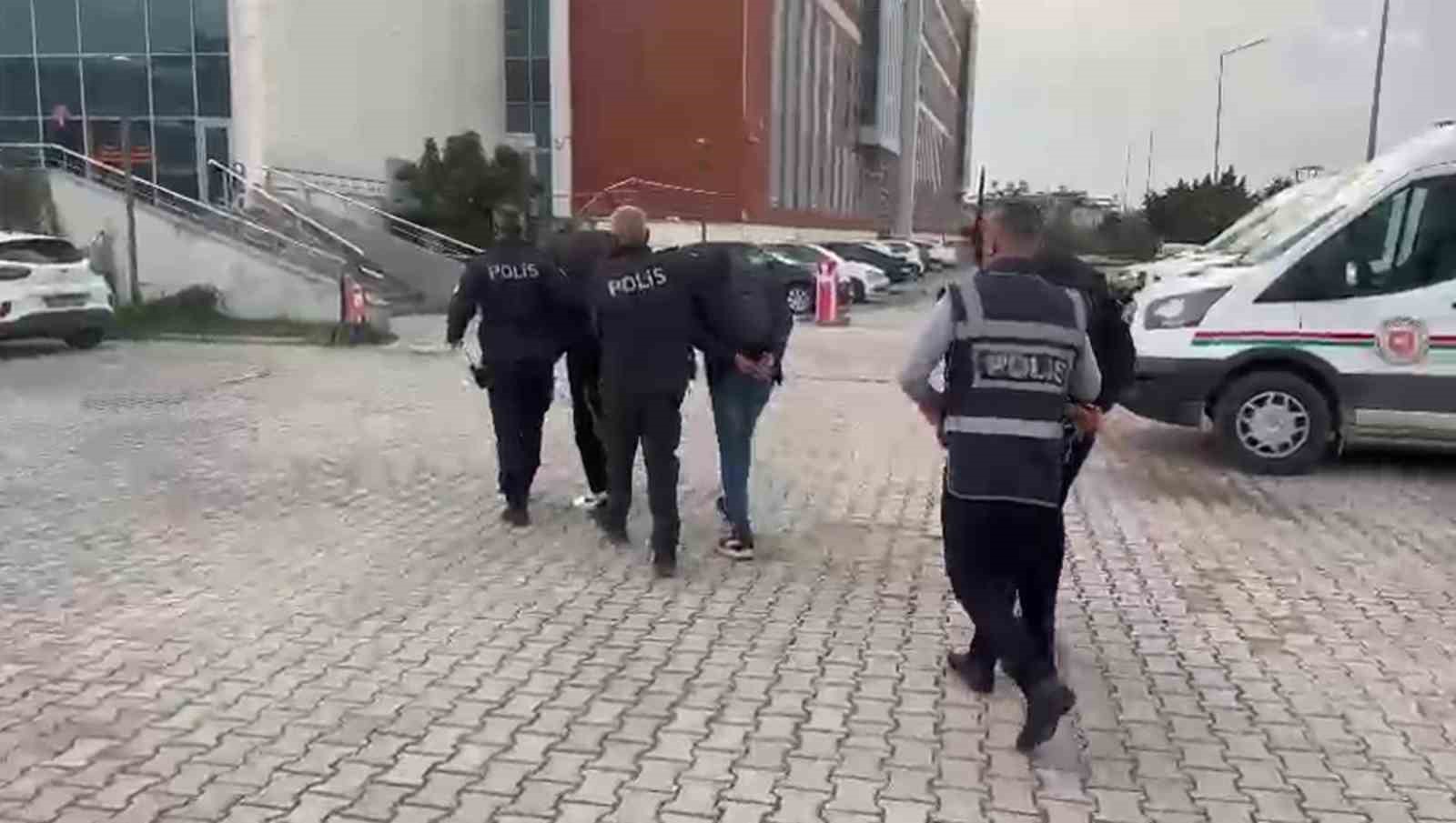 İnternetten hayali iş makinesi satışıyla 950 bin liralık vurgun yapan şahıslar polisten ka&ccedil;amadı
