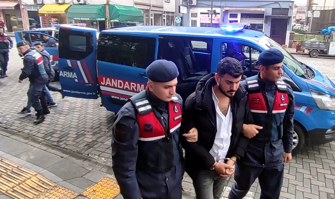 Polis süsüyle yapılan 2 milyon TL’lik vurguna jandarma darbesi