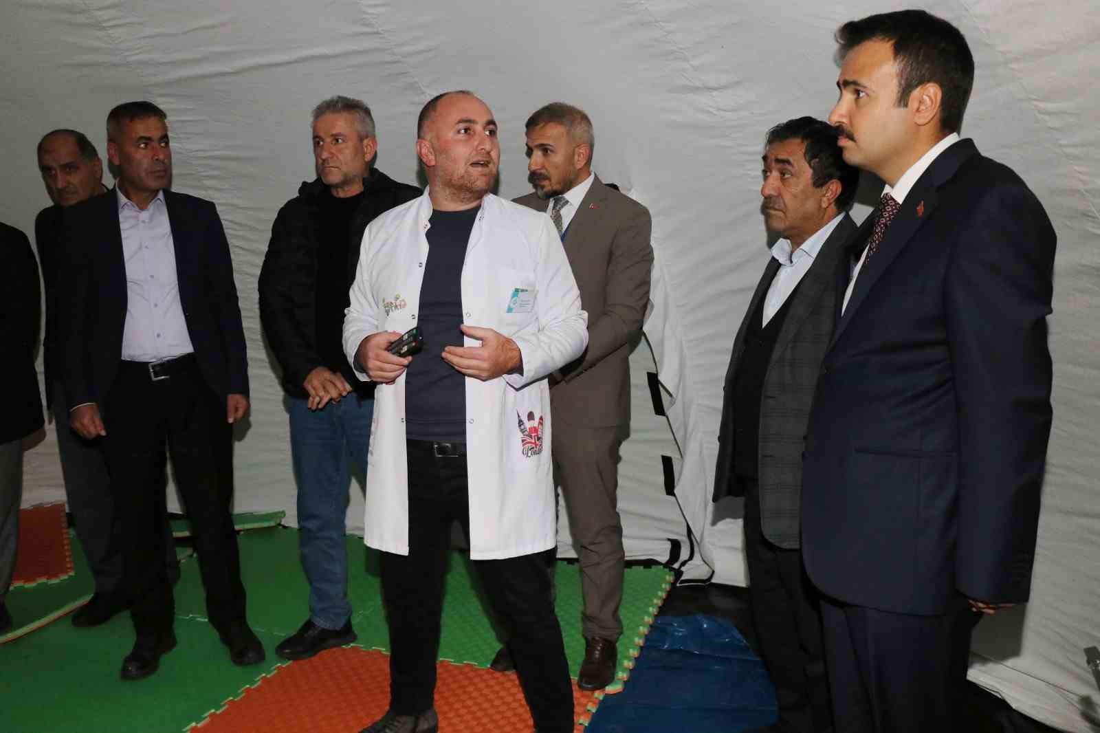 Ahlat&rsquo;ta sanat at&ouml;lyeleri ile fen ve teknoloji laboratuvarları kuruldu
