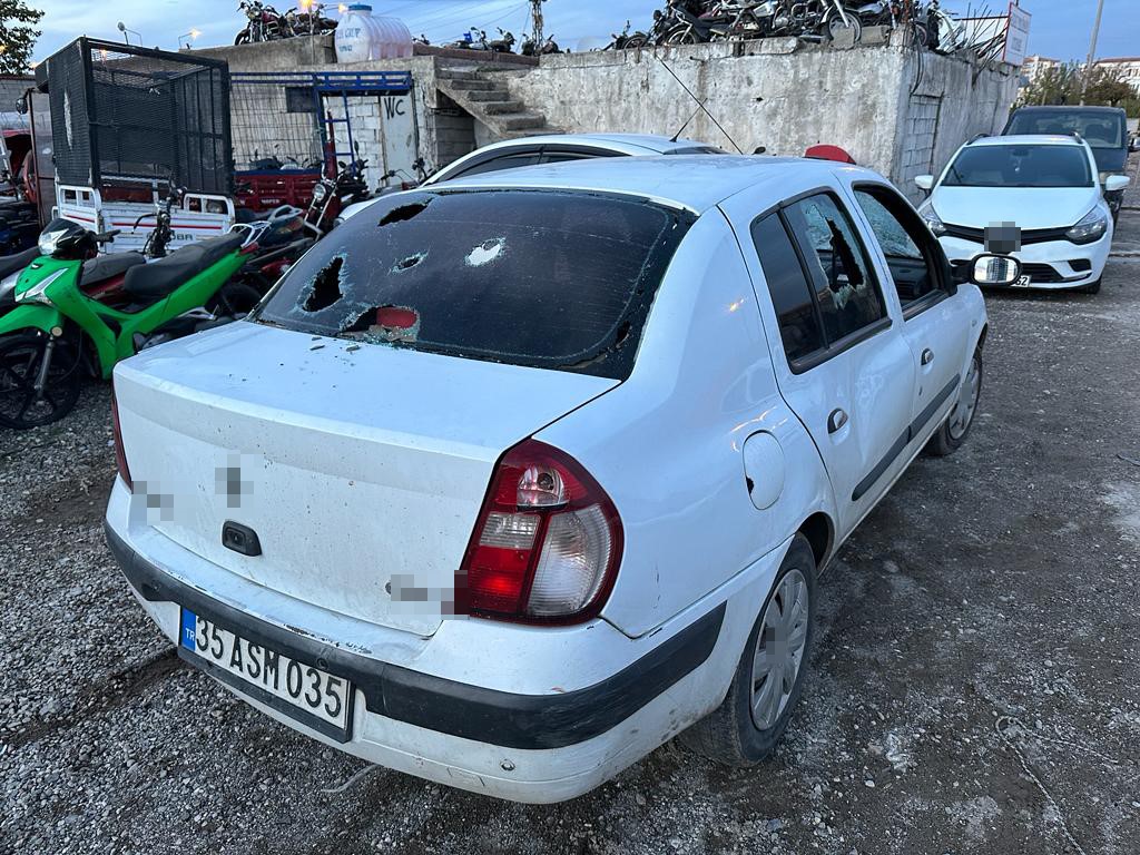 Diyarbakır’da ablasının kucağında karşıya geçen kardeşlere otomobil çarptı: 1 ölü