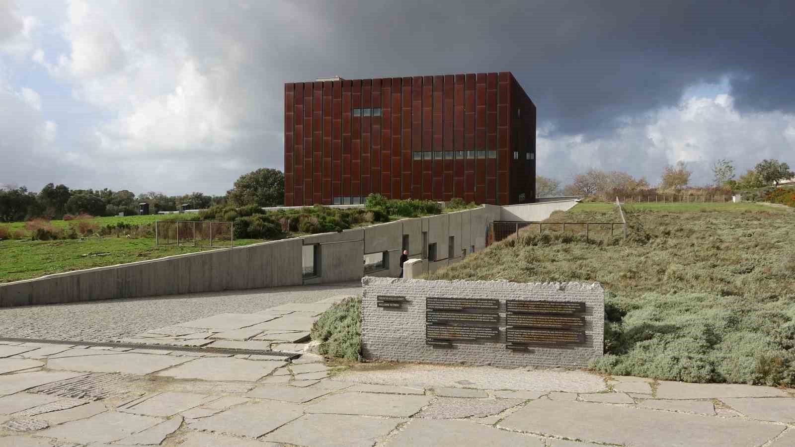 &Ccedil;ocuklar Troya M&uuml;zesi&rsquo;ni ele ge&ccedil;irdi
