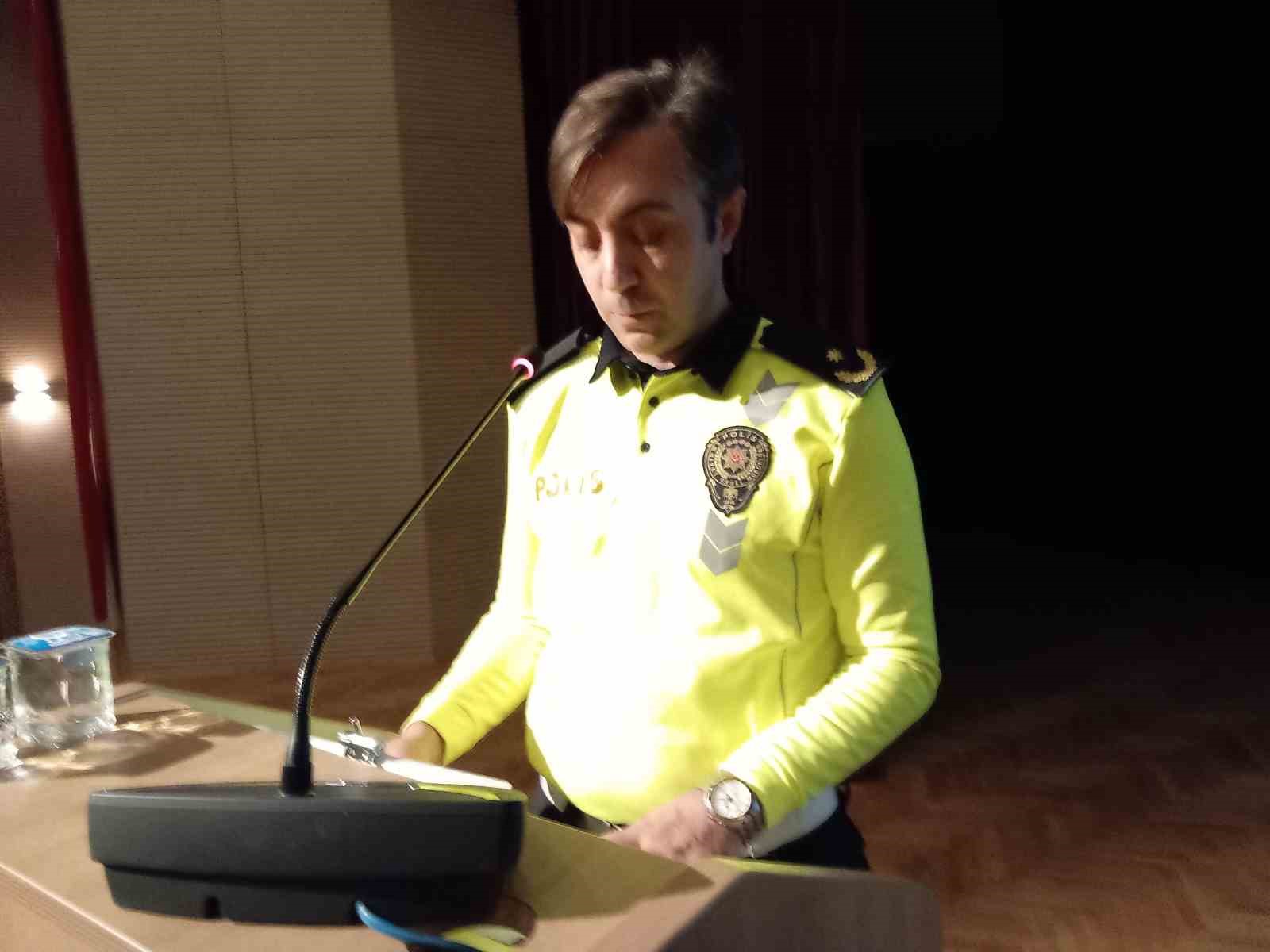 Eskişehir&rsquo;de fahri trafik m&uuml;fettişlerine bilgilendirme toplantısı
