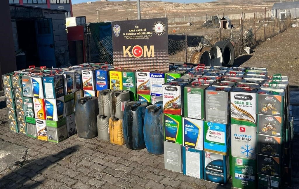 Kars’ta 5 ton kaçak akaryakıt ele geçirildi