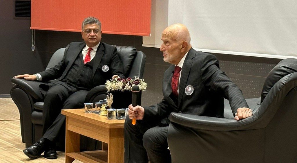 DPÜ’de yaşayan çınarlarla söyleşi