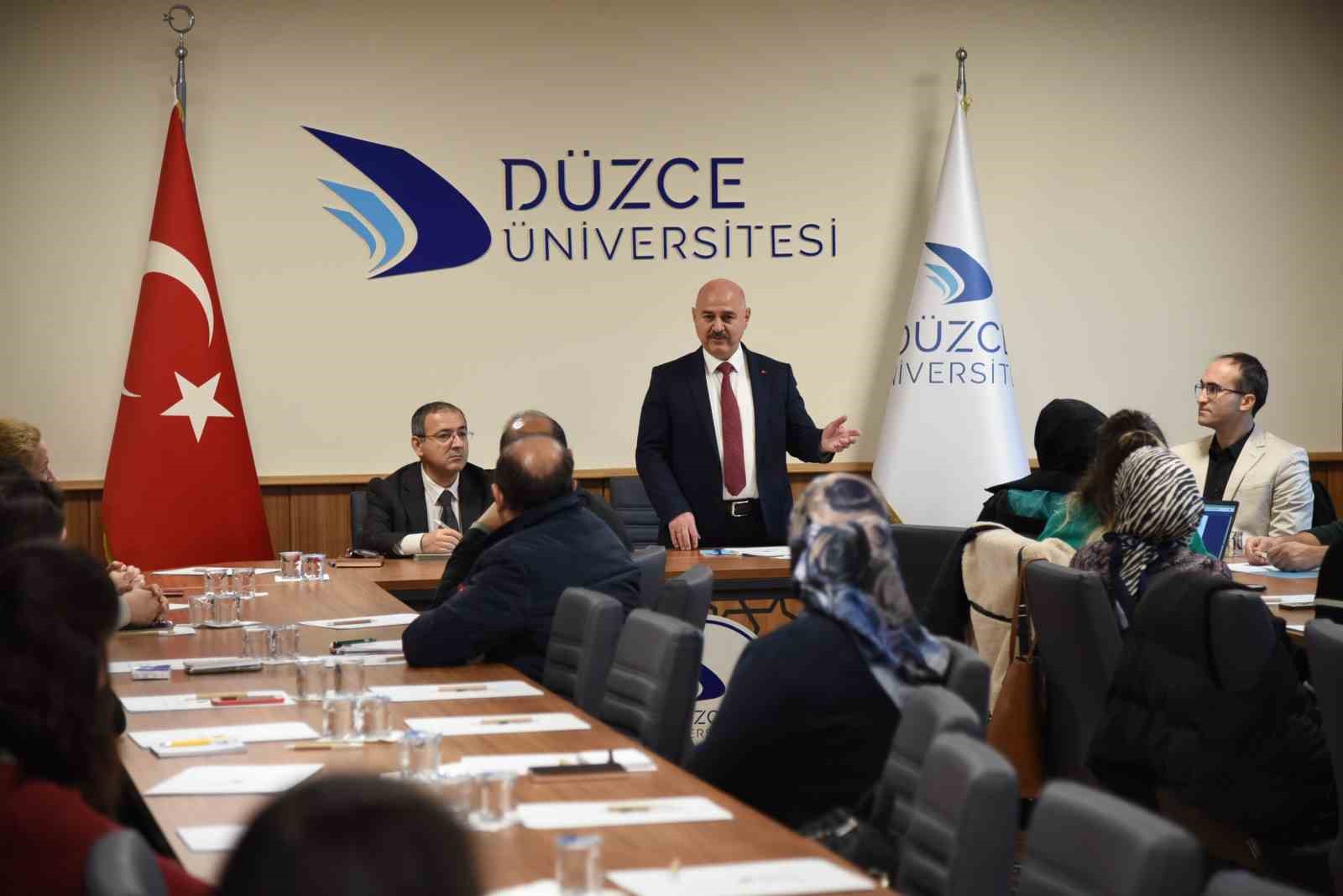 Düzce Üniversitesi’nde TÜBİTAK-1002 atölyesi gerçekleştirildi