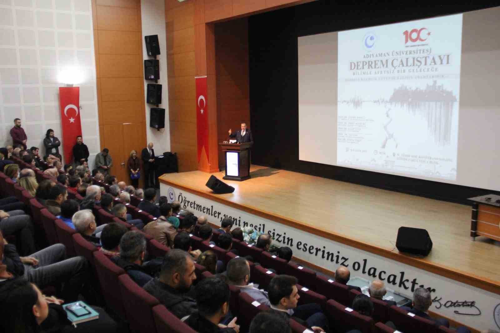 Adıyaman’da duygusal anların yaşandığı deprem çalıştayı düzenlendi