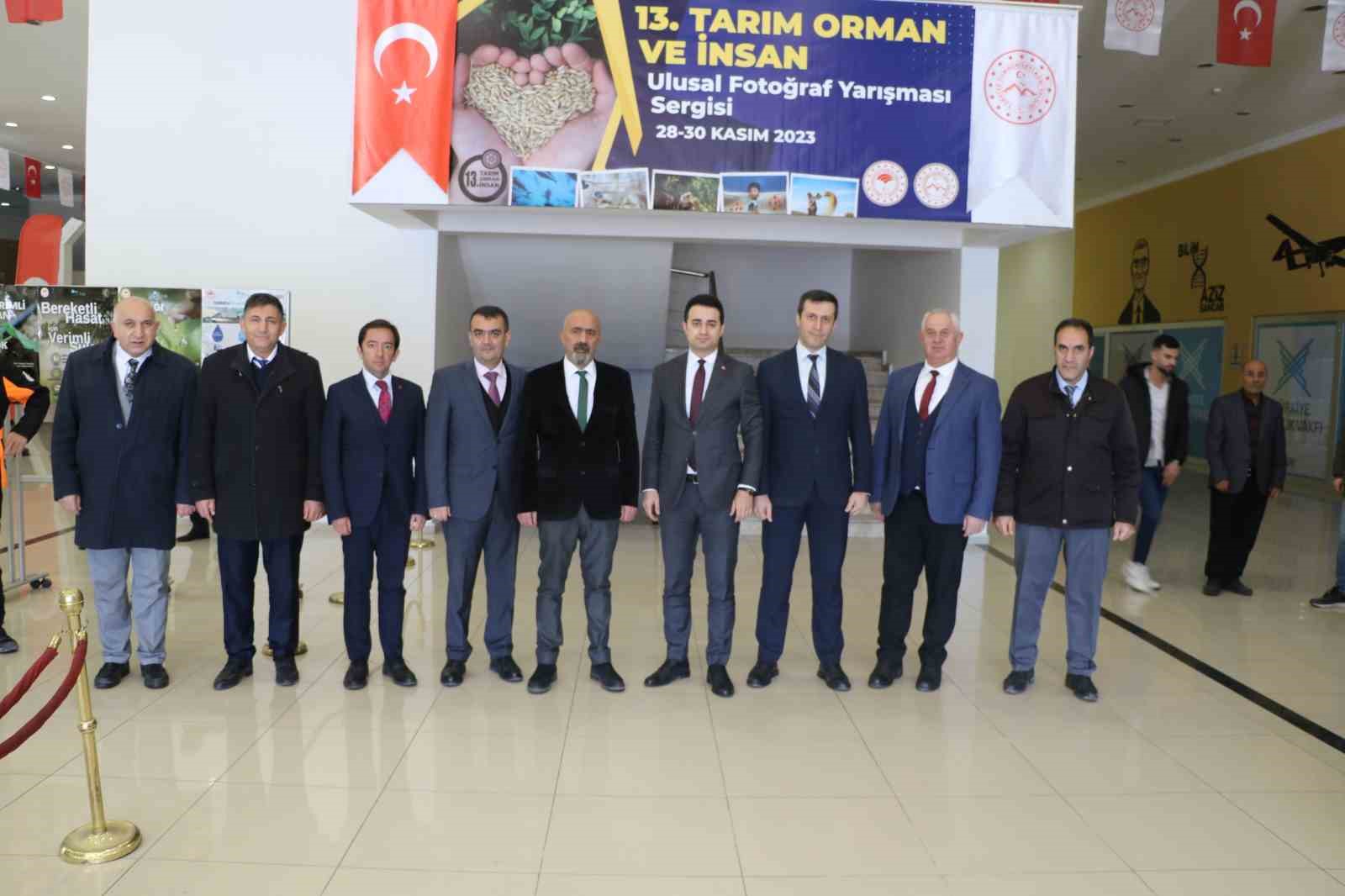 Ağrı&rsquo;da fotoğraf yarışması sergisi a&ccedil;ıldı
