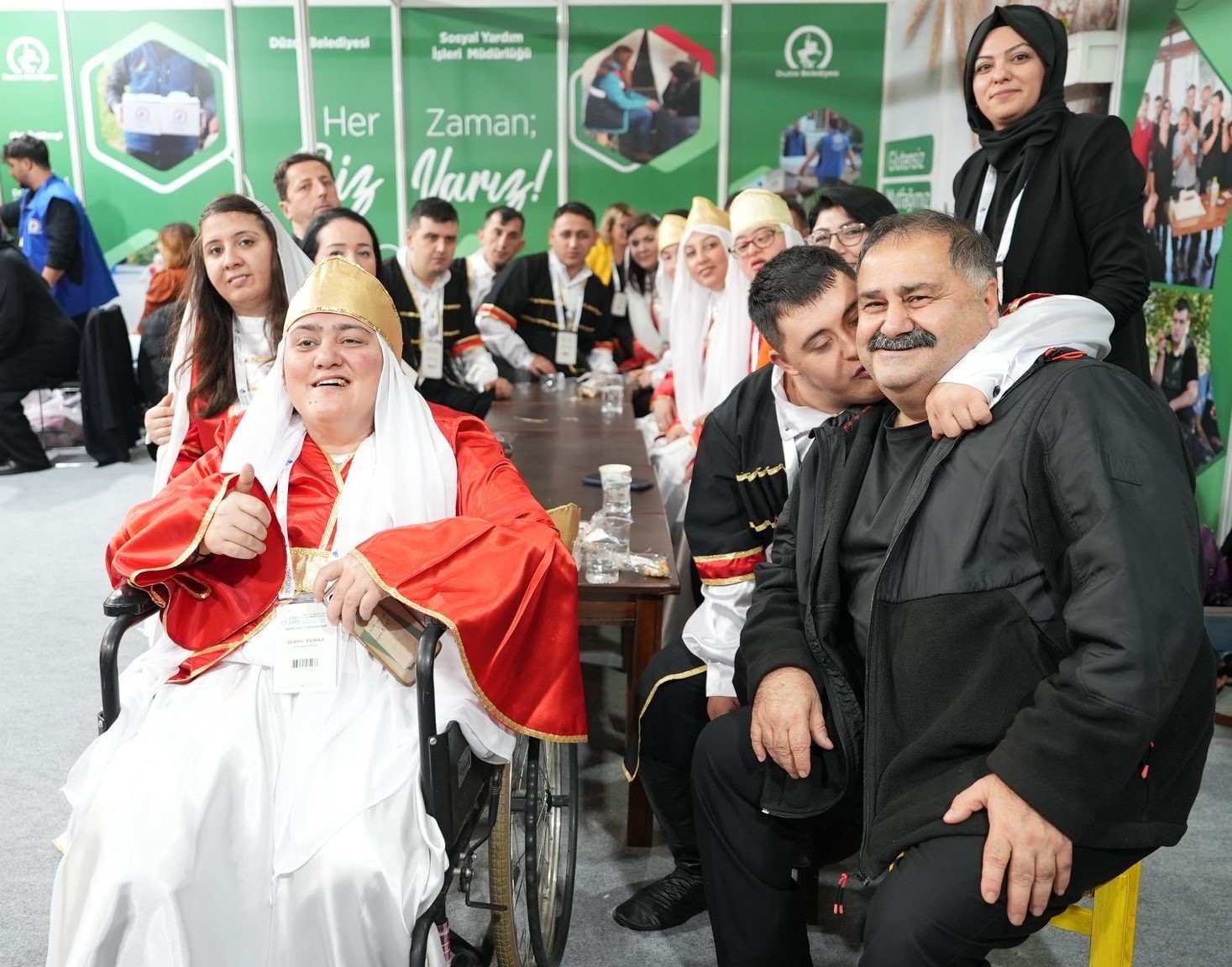 Kusursuz kafe &ccedil;alışanları fuarda hem coşturdu, hem duygulandırdı
