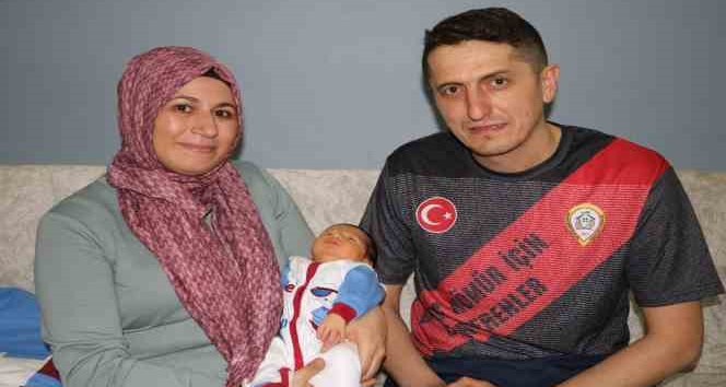 "İyi ki Varsın Eren" filminden etkilenen çift, Eren’in ismini oğullarıyla yaşatacak