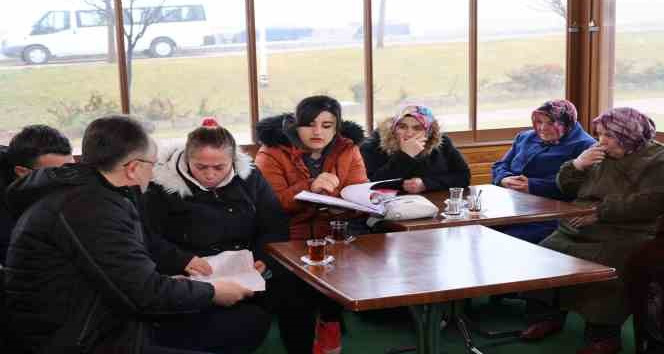 Başkan Savran mahalle mahalle geziyor