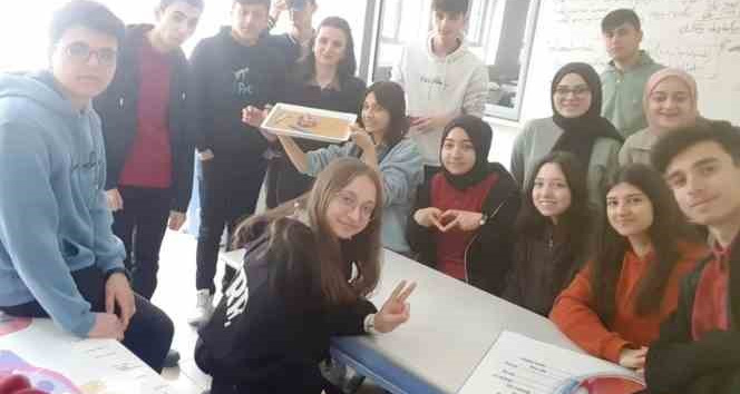 Hisarcık’ta lise öğrencileri koyun kalbi üzerinde deney yaptılar