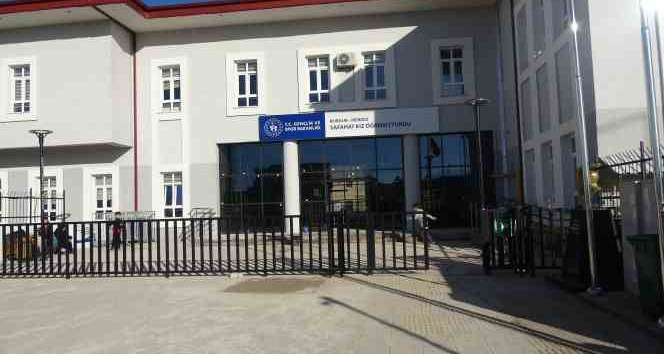 Elektrik sigortası patladı, 2 teknisyen hafif yaralandı