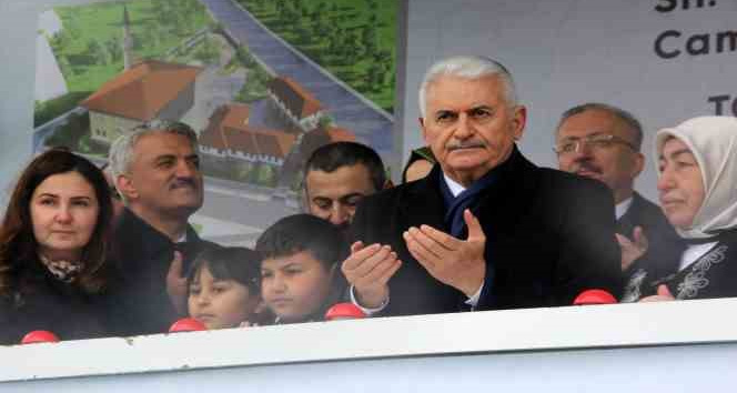 Binali Yıldırım’ın annesi vefat etti