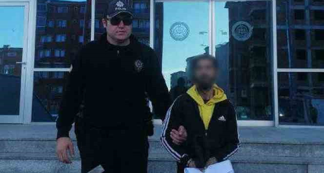 Hırsızı parmak izi ele verdi