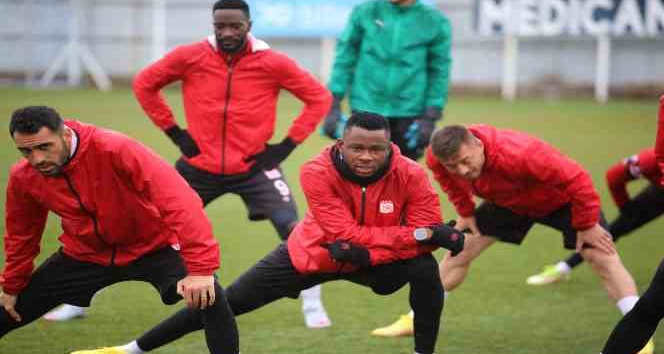 Sivasspor, Fiorentina maçının taktiğini çalıştı