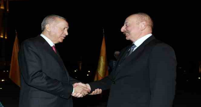 UEFA Avrupa Konferans Ligi: Medipol Başakşehir: 1 - Gent: 4 (Maç sonucu)