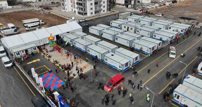 Trabzon Elbistan’da 2 bin konteynerlik adeta bir kent kuruyor