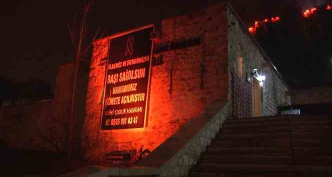 Depremden zarar görmeyen Tarihi Çukur Hamamı vatandaşlara hizmet vermeye başladı