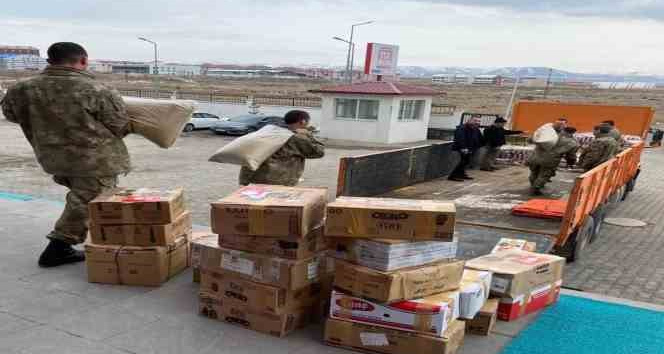 Kars’tan deprem bölgesine yardım ve destekler sürüyor
