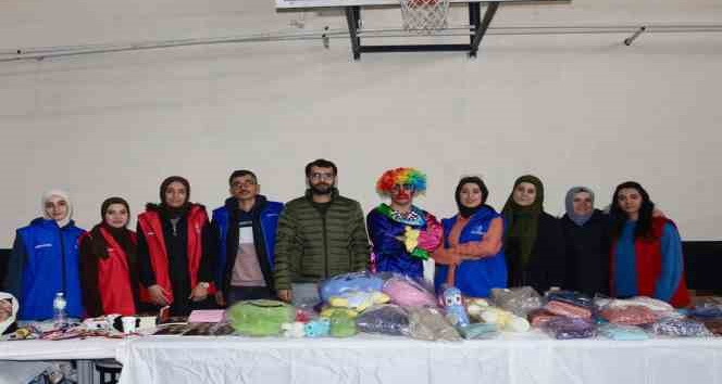 Kozluk’ta depremzede öğrenciler yararına etkinlik düzenlendi