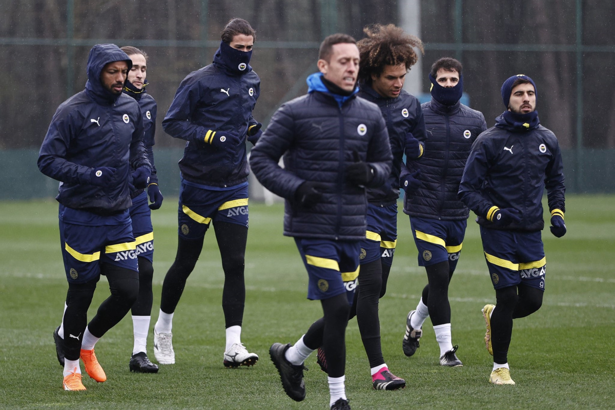 Fenerbahçe, Alanyaspor maçı hazırlıklarına başladı