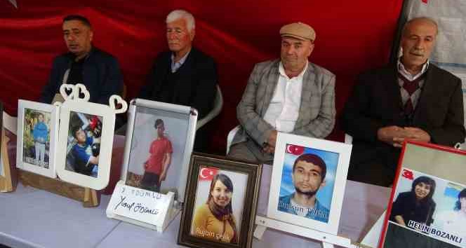 Evlat nöbetindeki Yusuf Erdinç: “Oğlumun elindeki kalemi kırıp yerine silah verdiler”