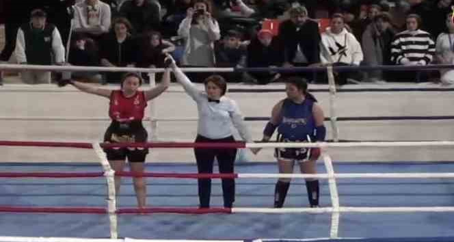 Salihli’ye muaythaiden 1 gümüş, 1 bronz madalya