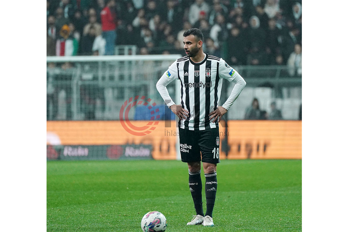 Rachid Ghezzal asistle döndü