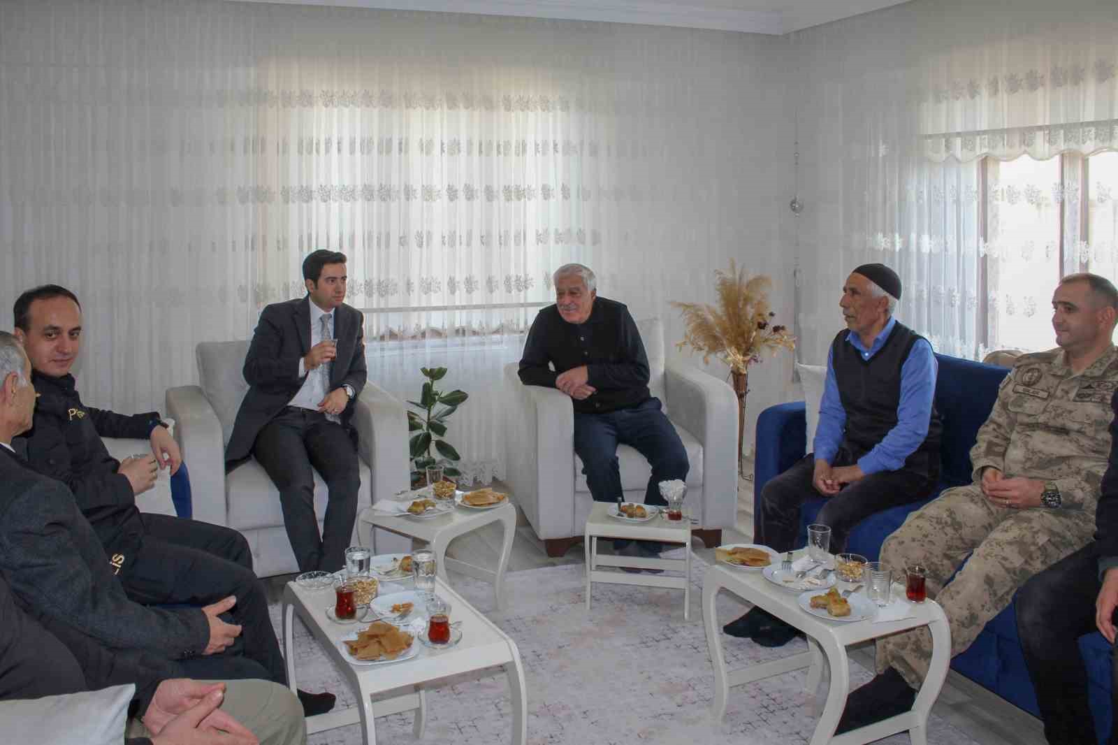 Kaymakam G&uuml;zel, &ldquo;Şehitlerimiz, en kıymetli değerlerimizdir&rdquo;
