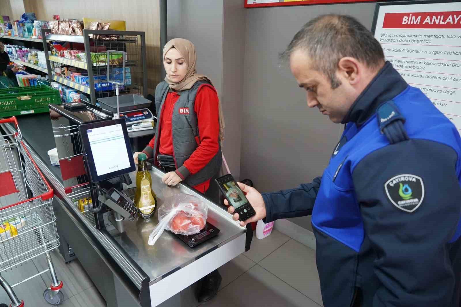 Zabıtadan marketlerde fiyat ve tartı denetimi