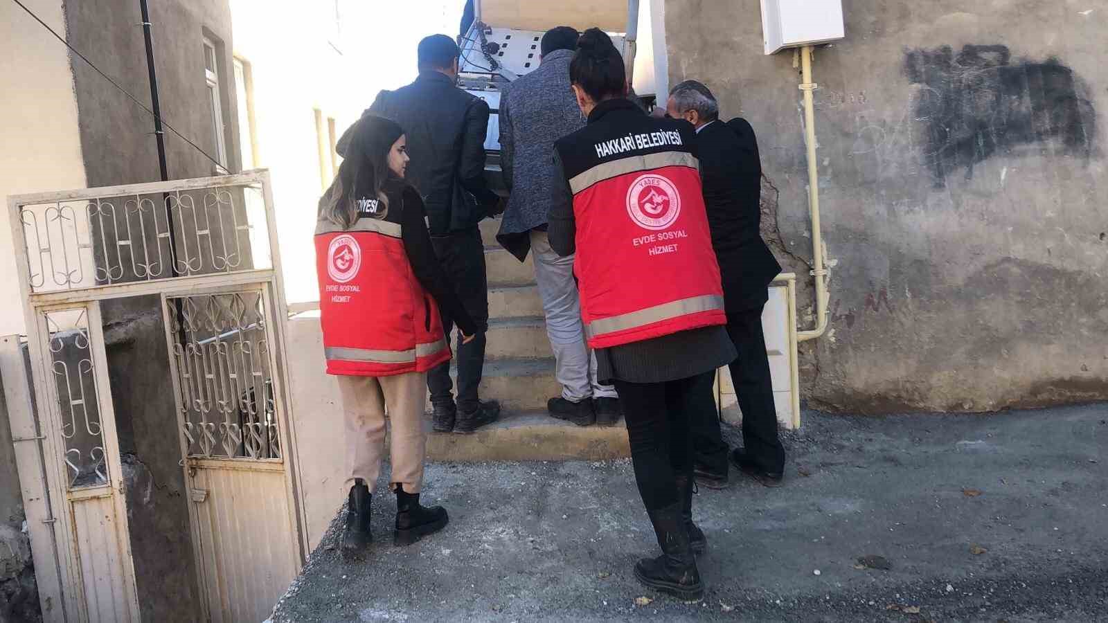 YADES ekibi yaşlıların talebini anında karşılıyor 