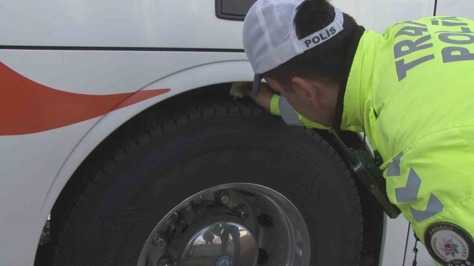 AŞTİ’de yolcu otobüslerine kış lastiği denetimi