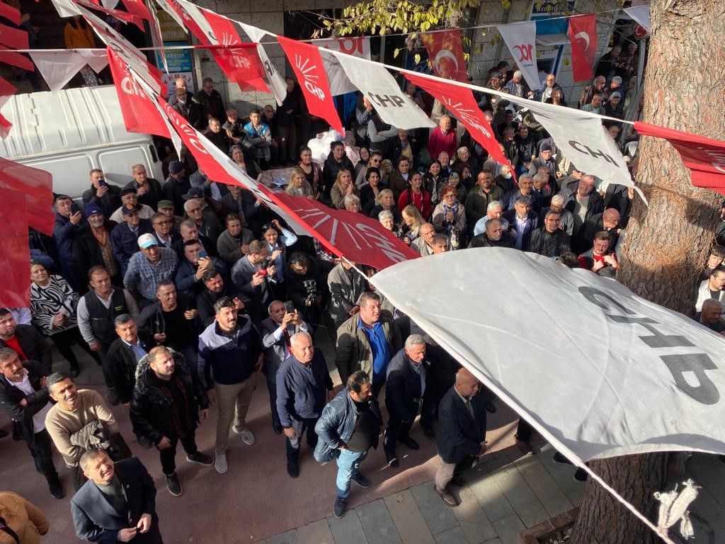 Başkan Özküzcüoğlu ikinci dönem için aday adaylığını açıkladı