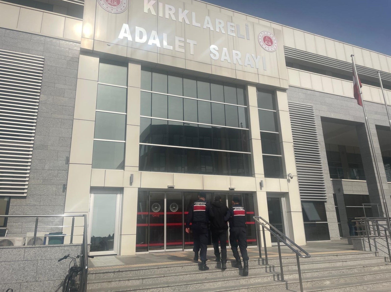 Kırklareli’nde terör şüphelileri yakalandı