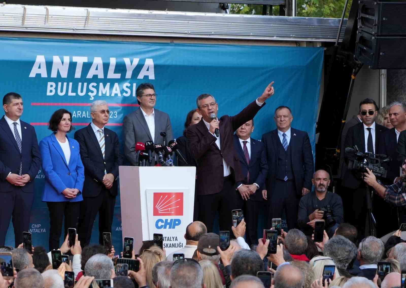 CHP Genel Başkanı Özel: 