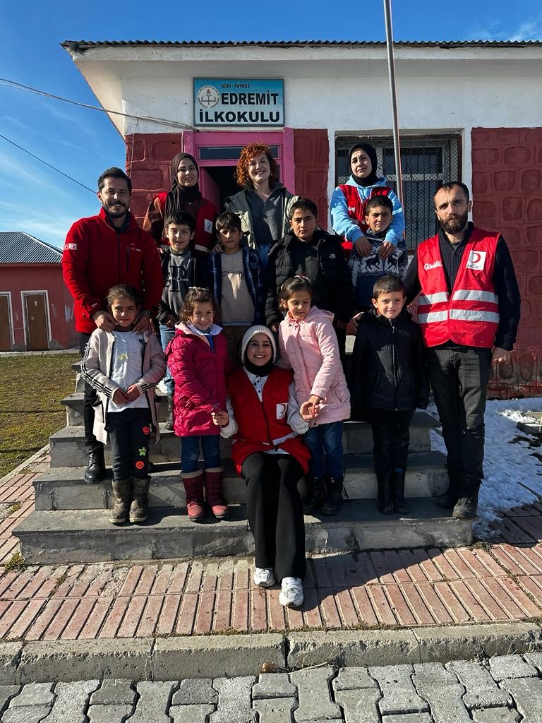 Kızılay&rsquo;dan &ouml;ğrenciye doğum g&uuml;n&uuml; s&uuml;rprizi

