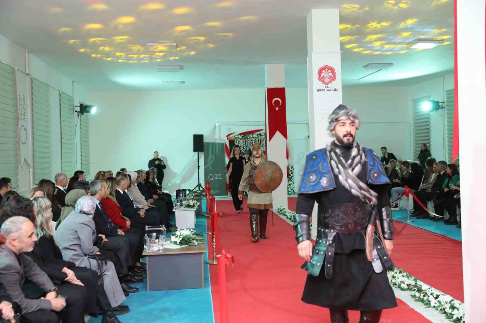 Niğde&rsquo;de "Yapısından Doğasına Niğde Motiflerinin Dili Sergisi" a&ccedil;ıldı
