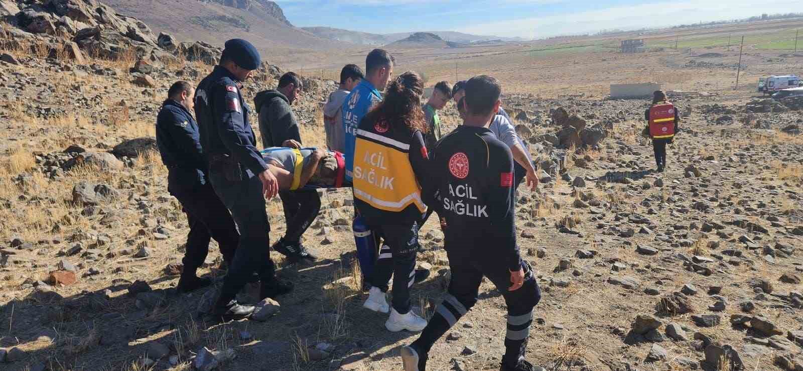 Arazide rahatsızlanan avcının yardımına UMKE yetişti
