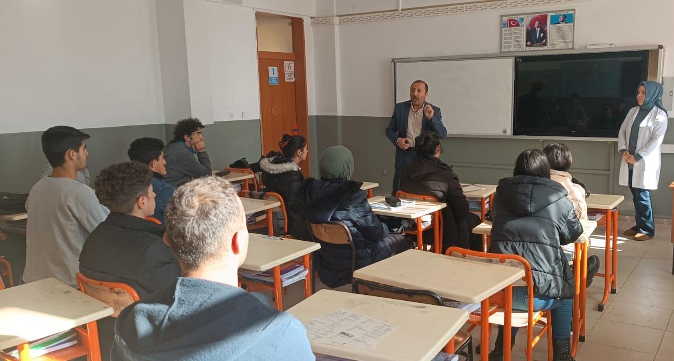 Çıldır’da Öğrenciler İçin Destekleme Kursu