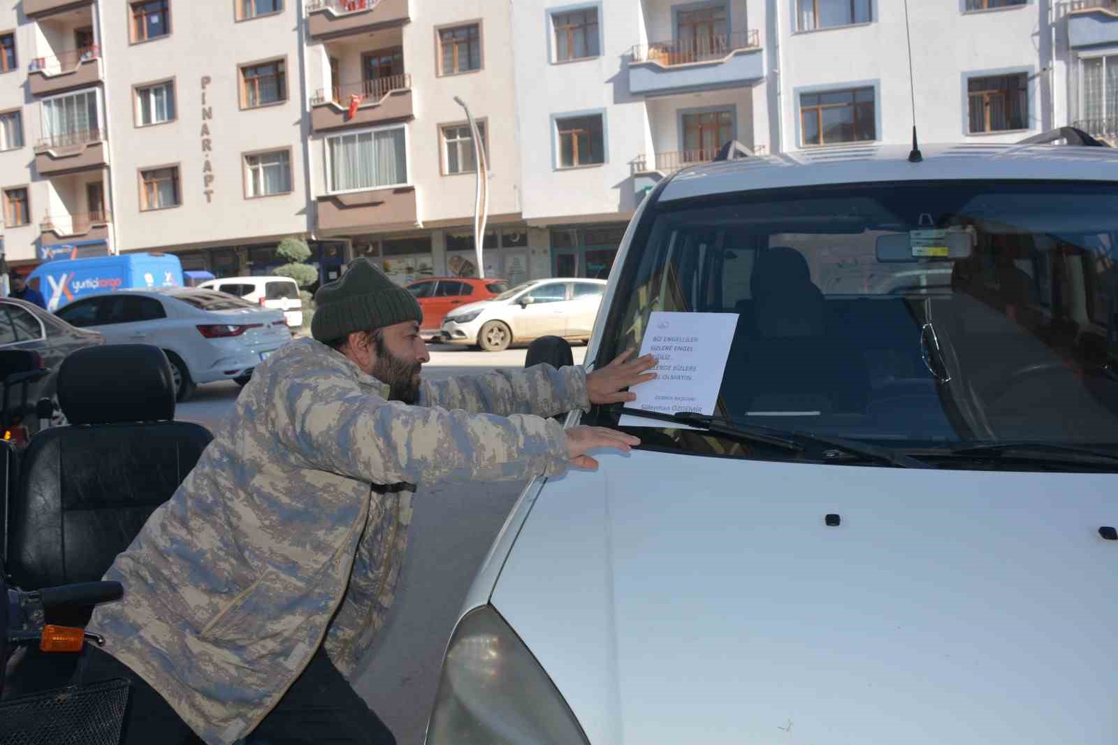 Sorgun’da engelli park yerlerini işgal eden sürücülere farkındalık notu