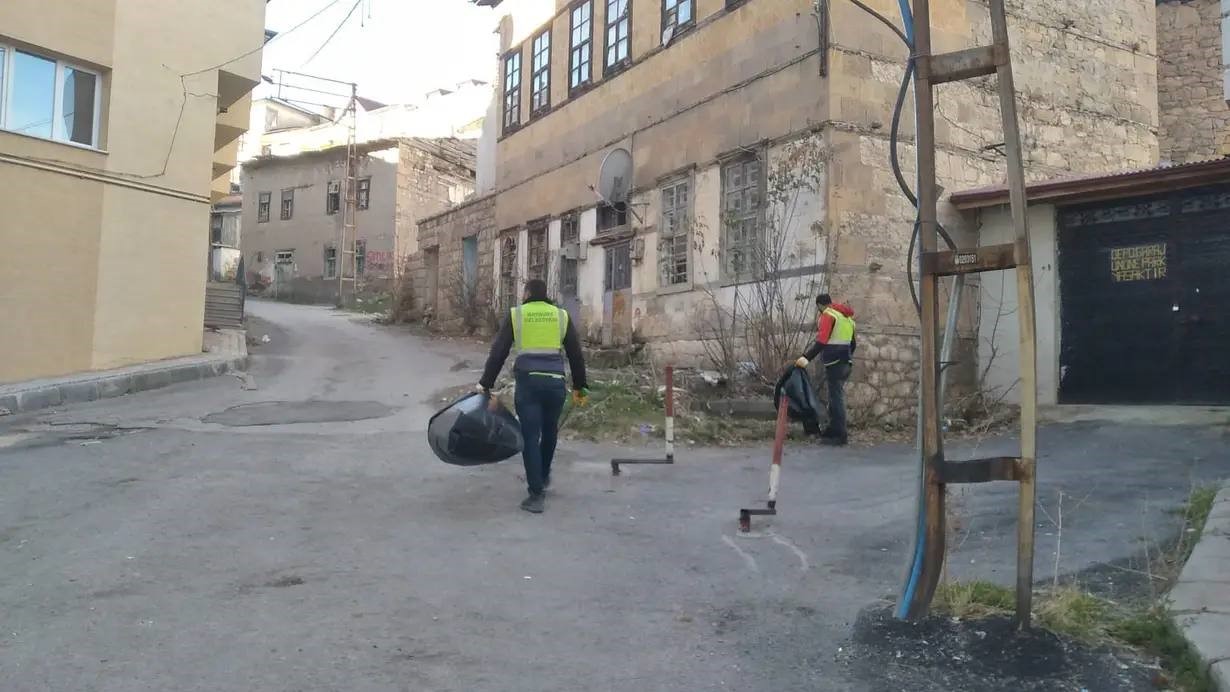 Bayburt Belediyesince genel temizlik çalışmaları titizlikle sürdürülüyor
