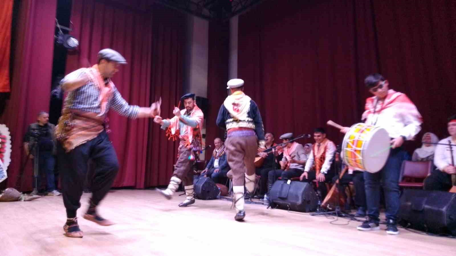 Fethiye’deki yörük şenliğinde görme engelliler alkışı hak etti