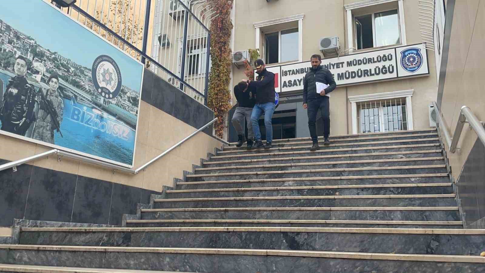 Kağıthane’de motosiklet hırsızlığı kamerada