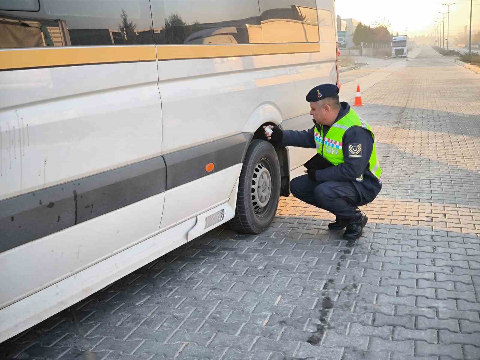 Malatyada jandarmadan zorunlu k lastii denetimi
