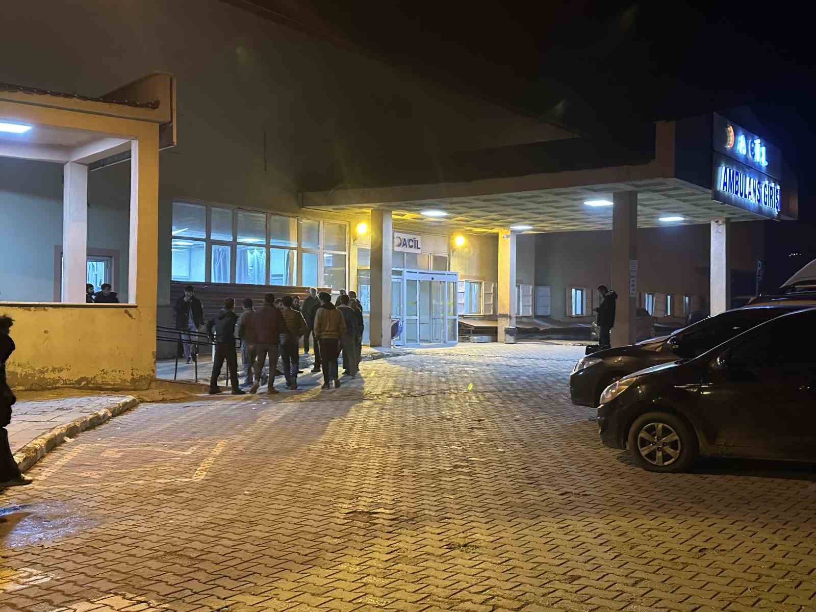 Yüksekova’da okul pansiyonunda yangın: 12 öğrenci dumandan zehirlendi