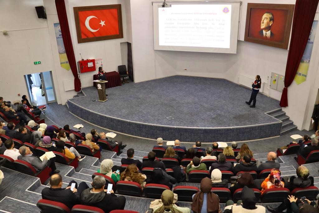 Kütahya’da Okul Müdürleri ve Rehber Öğretmenlere seminer